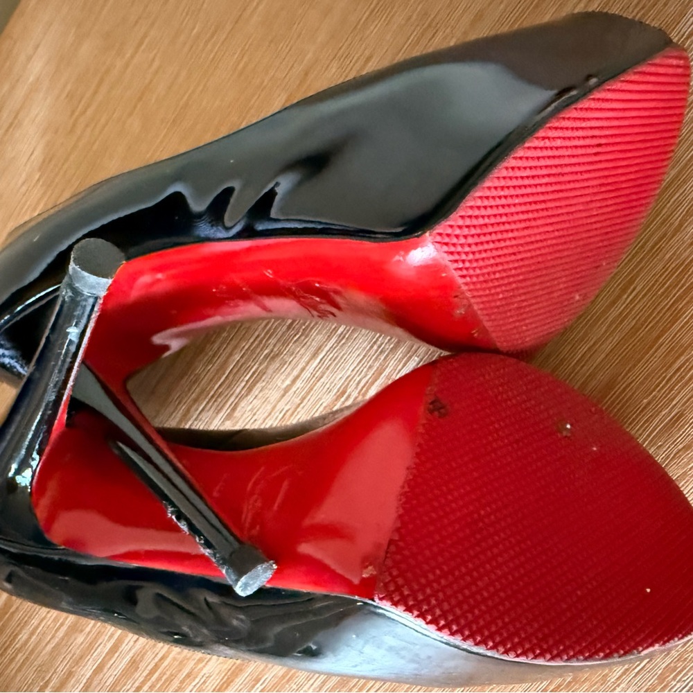 Christian Louboutin Black Heels with Red Soles - Picture 4 of 5